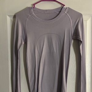 Lululemon Women's Lavender Long Sleeve Top